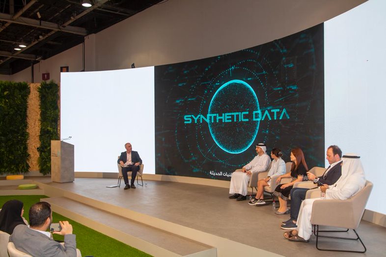 في سياق التحول الرقمي الشامل    دبي الرقمية تطلق دليلاً إرشادياً حول البيانات الاصطناعية ودورها في تعزيز الذكاء الاصطناعي 